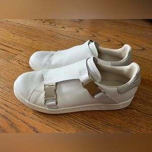 Adidas Stan Smith off-white with gold *Buckles*. EUC. 7.5 feels like 8